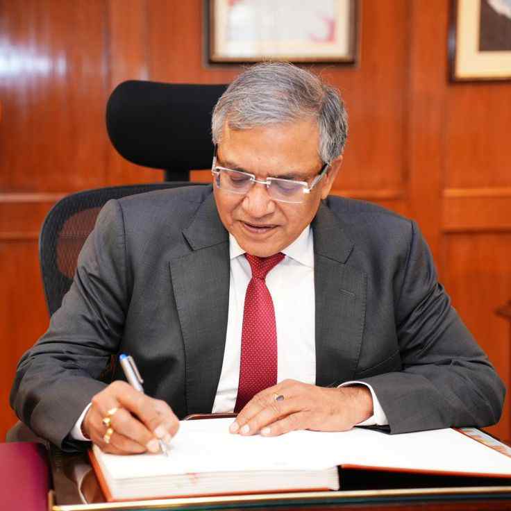 "Election Commission ने Bihar voter list से 65 लाख वोटर्स हटाए, 2025 चुनाव से पहले बड़ा अपडेट।