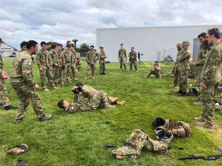 US Army का नई Strategy: TikTok और Instagram Influencers से Gen-Z Recruiting 2 Gen Z युवाओं को TikTok reels और Instagram posts से US Army recruitment